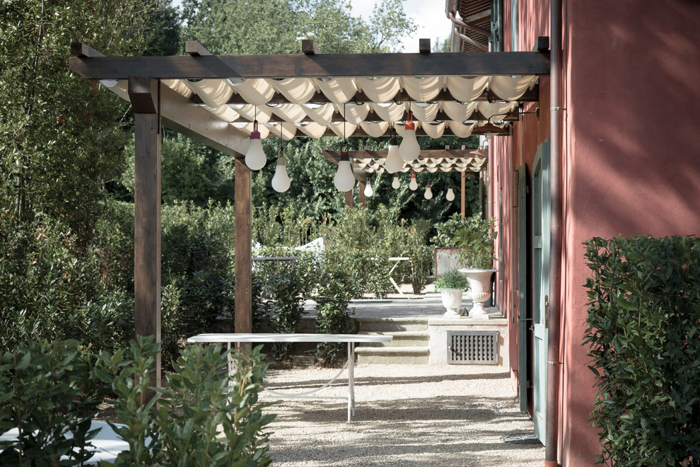 Inspiration for a country deck in Florence.