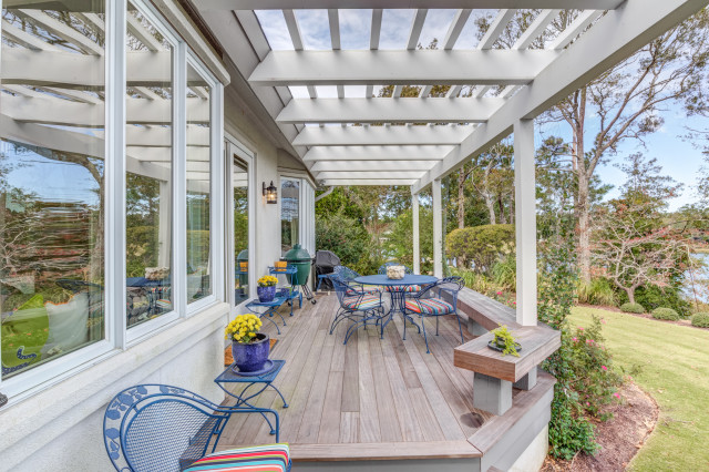 Landfall Back Porch Addition clasico-renovado-terraza-y-balcon