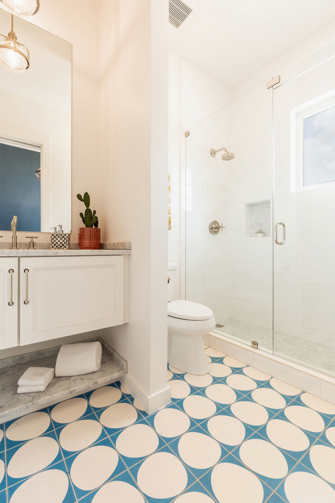 Scenic Oaks Trail Farmhouse Bathroom Austin by Troo Designs