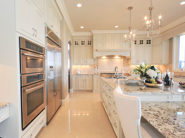 Wolf Willow Cream On Cream Luxury Traditional Kitchen