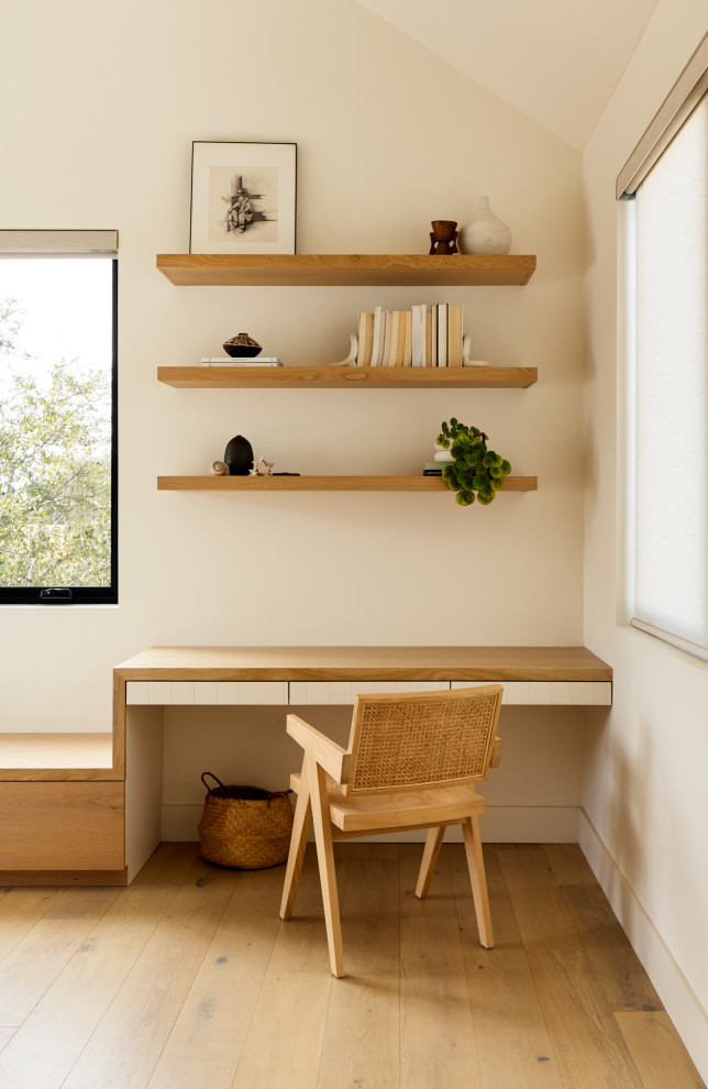 Home office - scandinavian home office idea in Austin