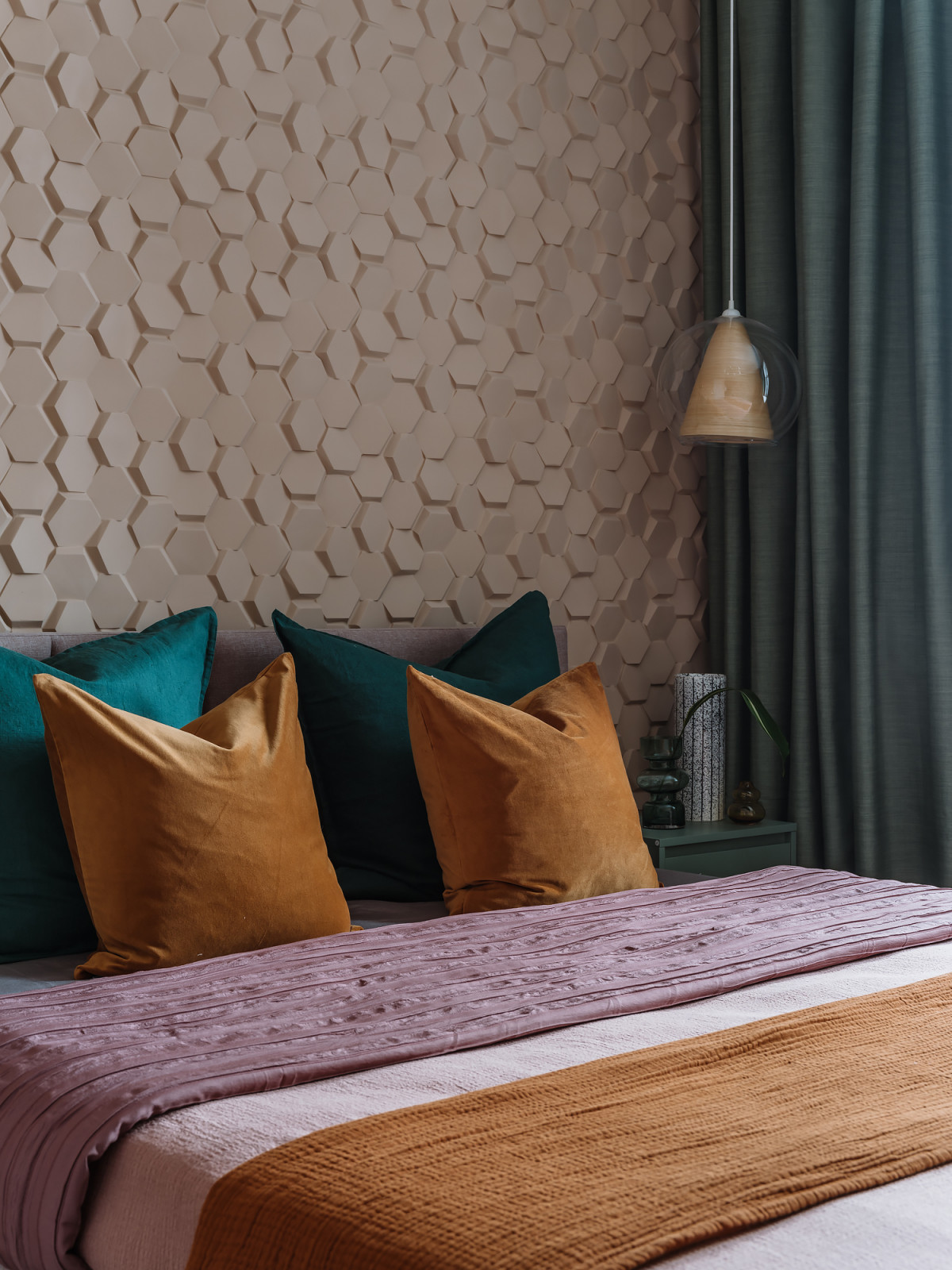 "Немного яркости в скандинавском интерьере"