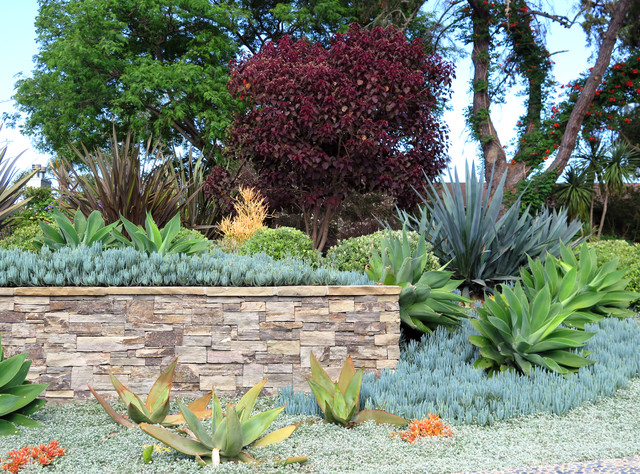 Island Style Tropical tropical-garden