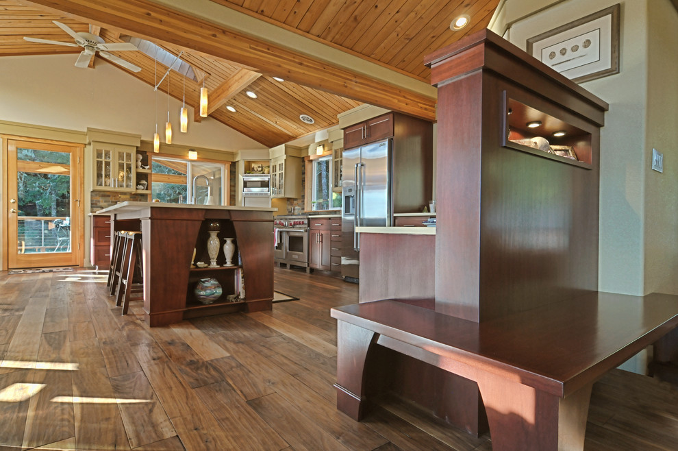 Kitchen - transitional kitchen idea