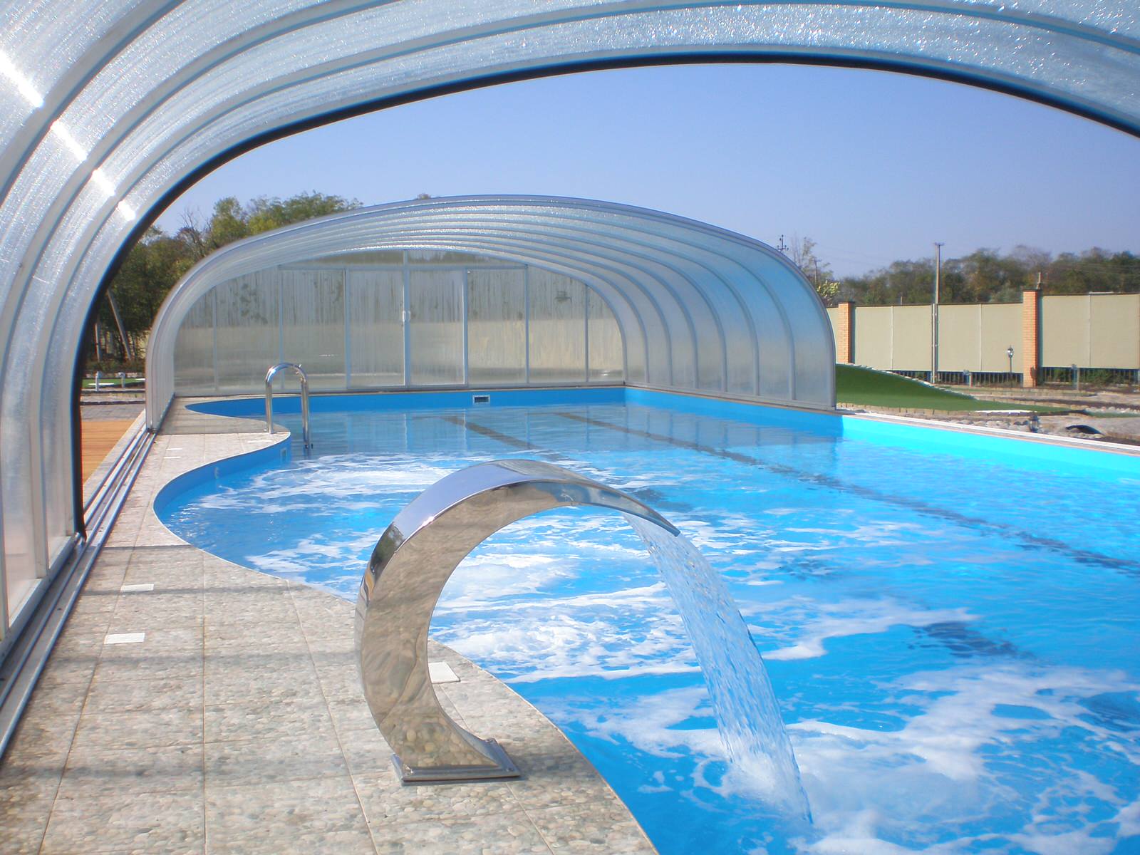 Водные аттракционы, массажные системы в бассейнах