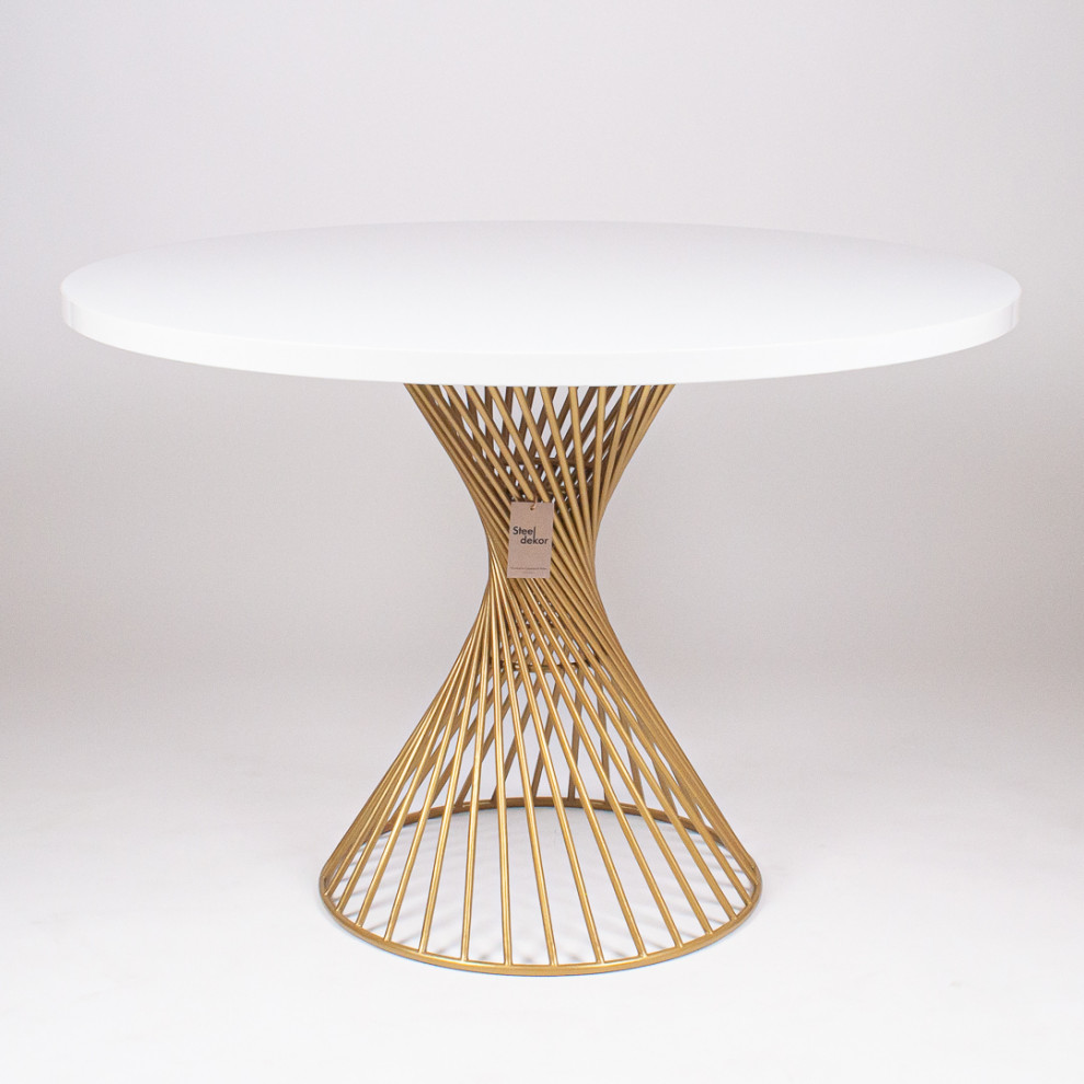 Обеденные столы