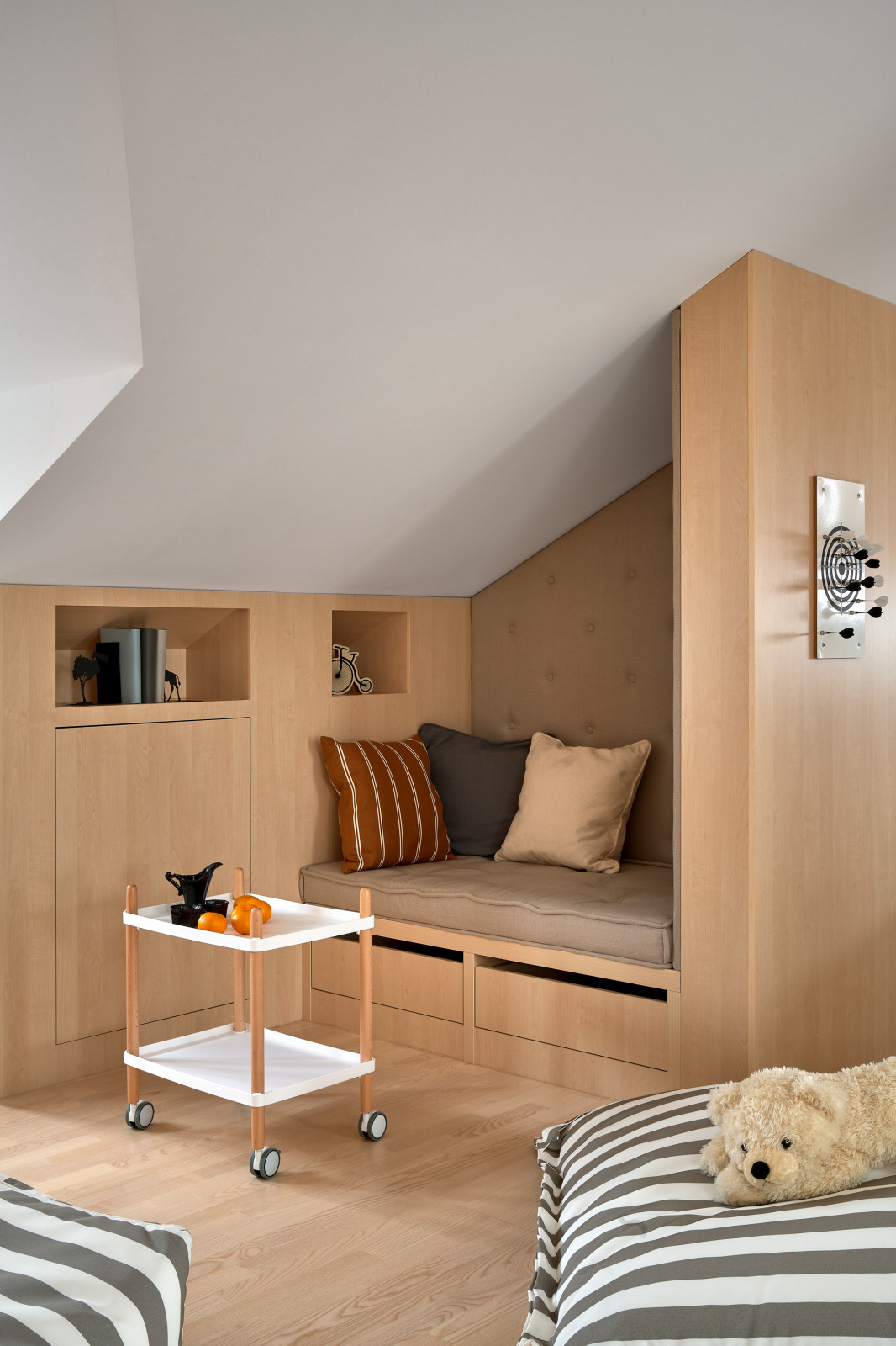 Мансарда для детей.  Публикация AD