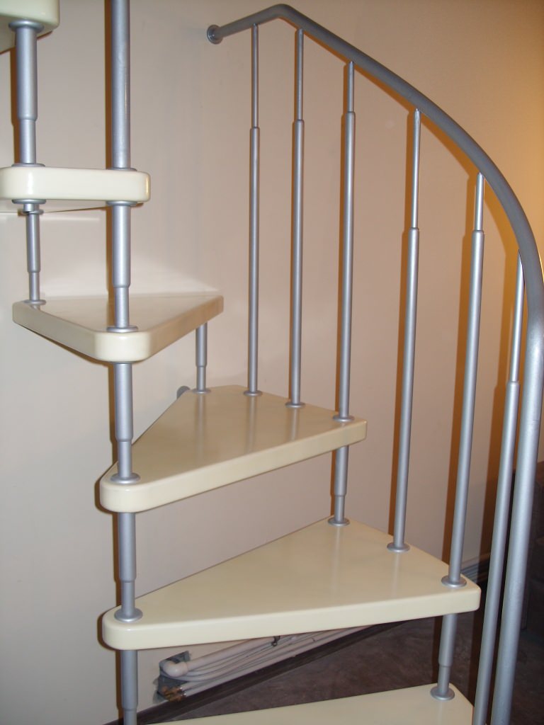 лестница больцевая в огранниченом пространстве