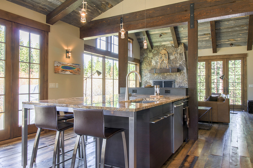Home design - rustic home design idea in Denver