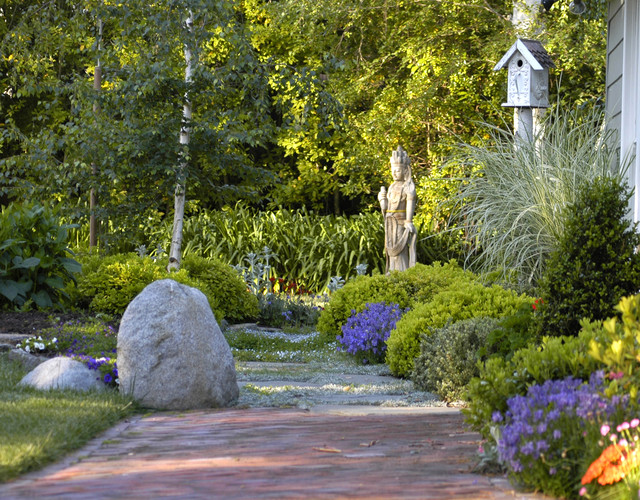 11 Ideen Fur Gartengestaltung Mit Steinen Und Findlingen