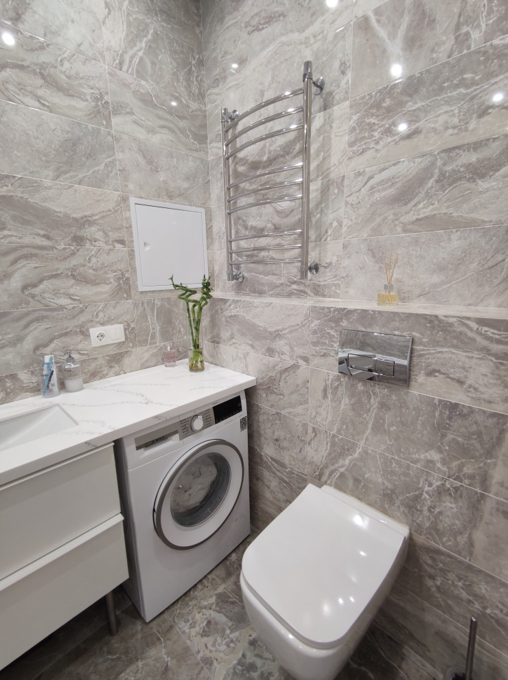 Туалет со стиральной машиной