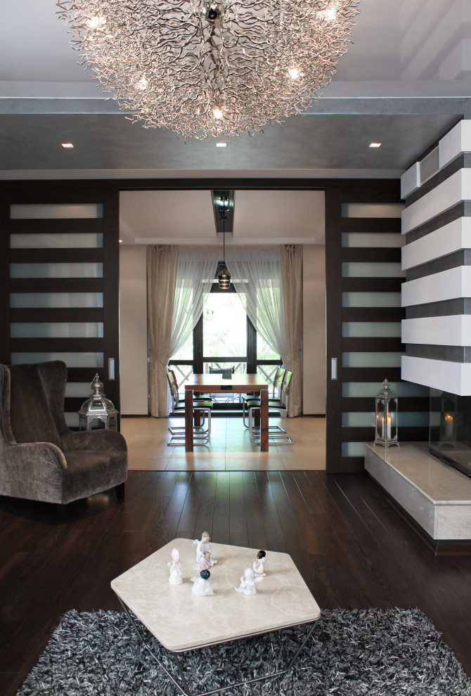 Зал с камином