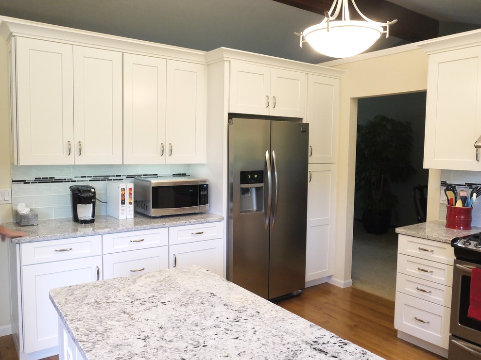 Weiss Residence - Transitional - Kitchen - Grand Rapids 