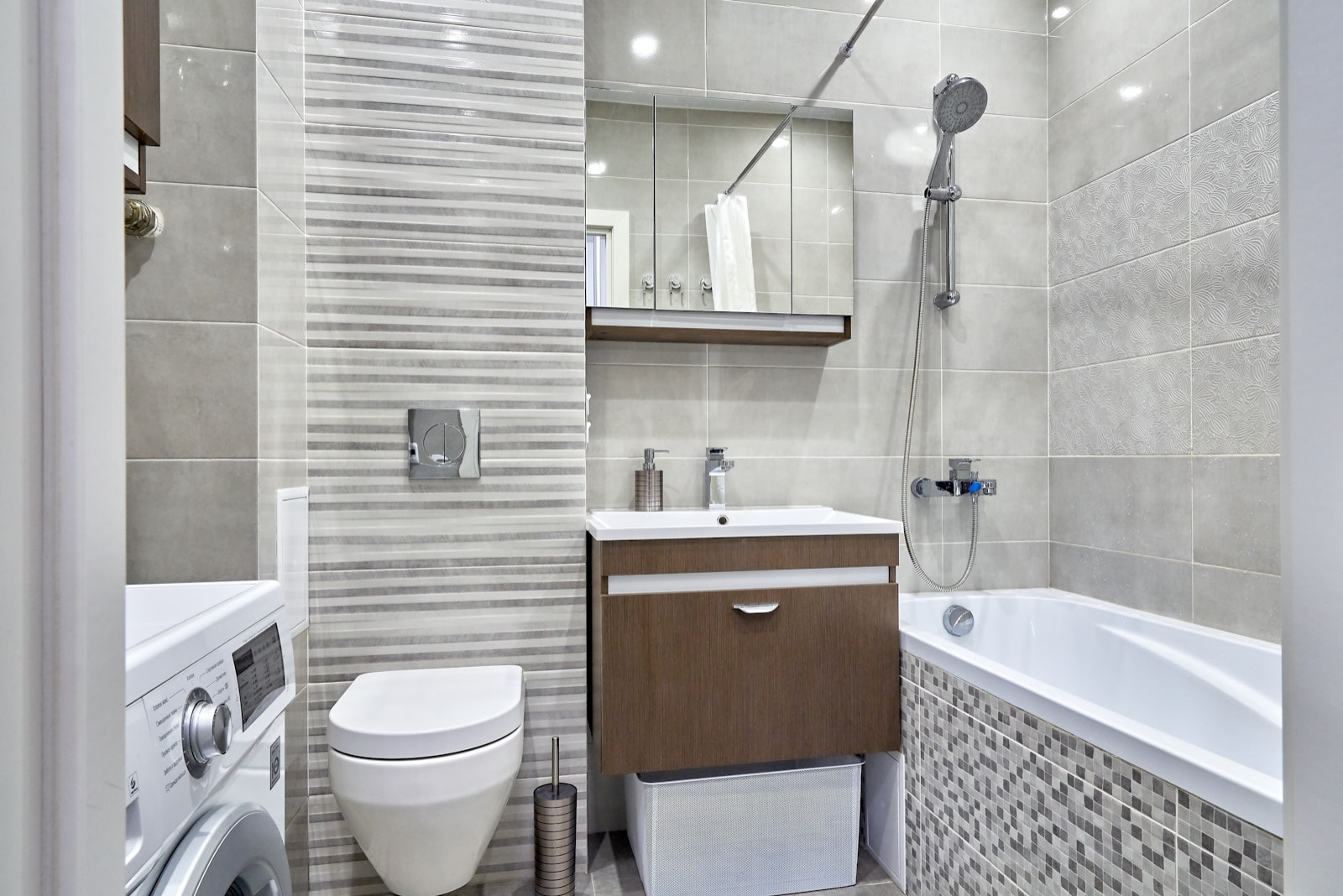 29.12.2017 (Охтинская аллея 16)