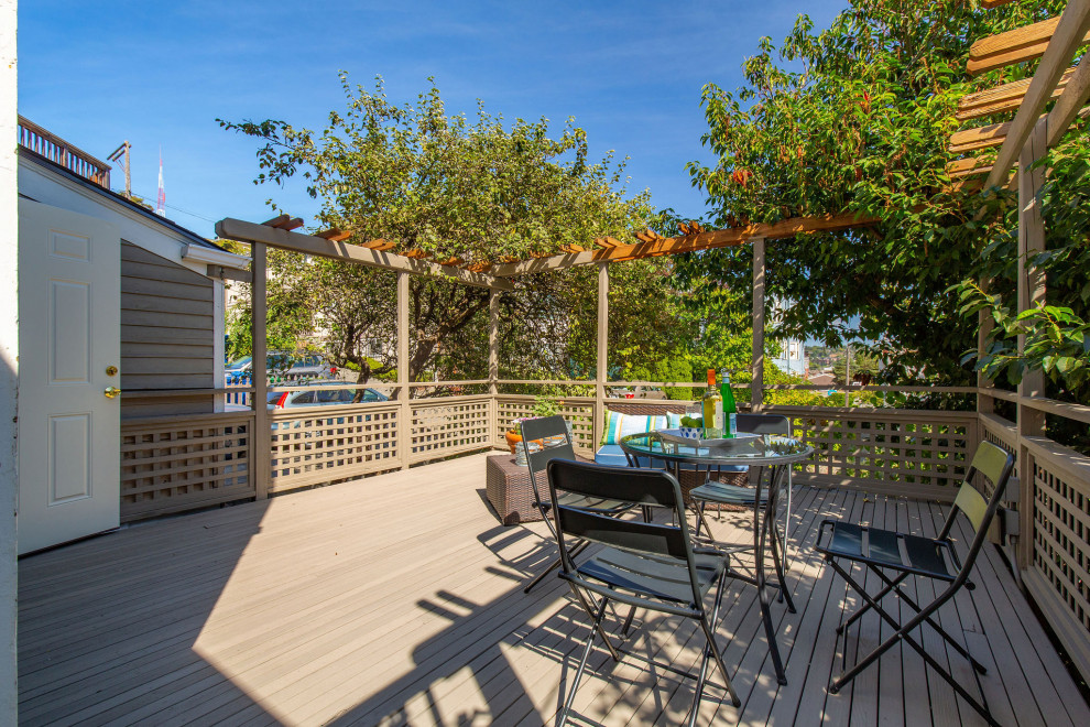 Deck - eclectic deck idea in Seattle