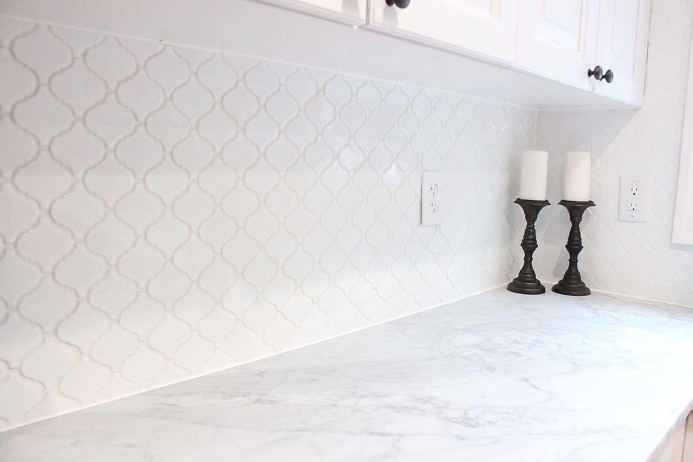 Transitional kitchen photo in New York