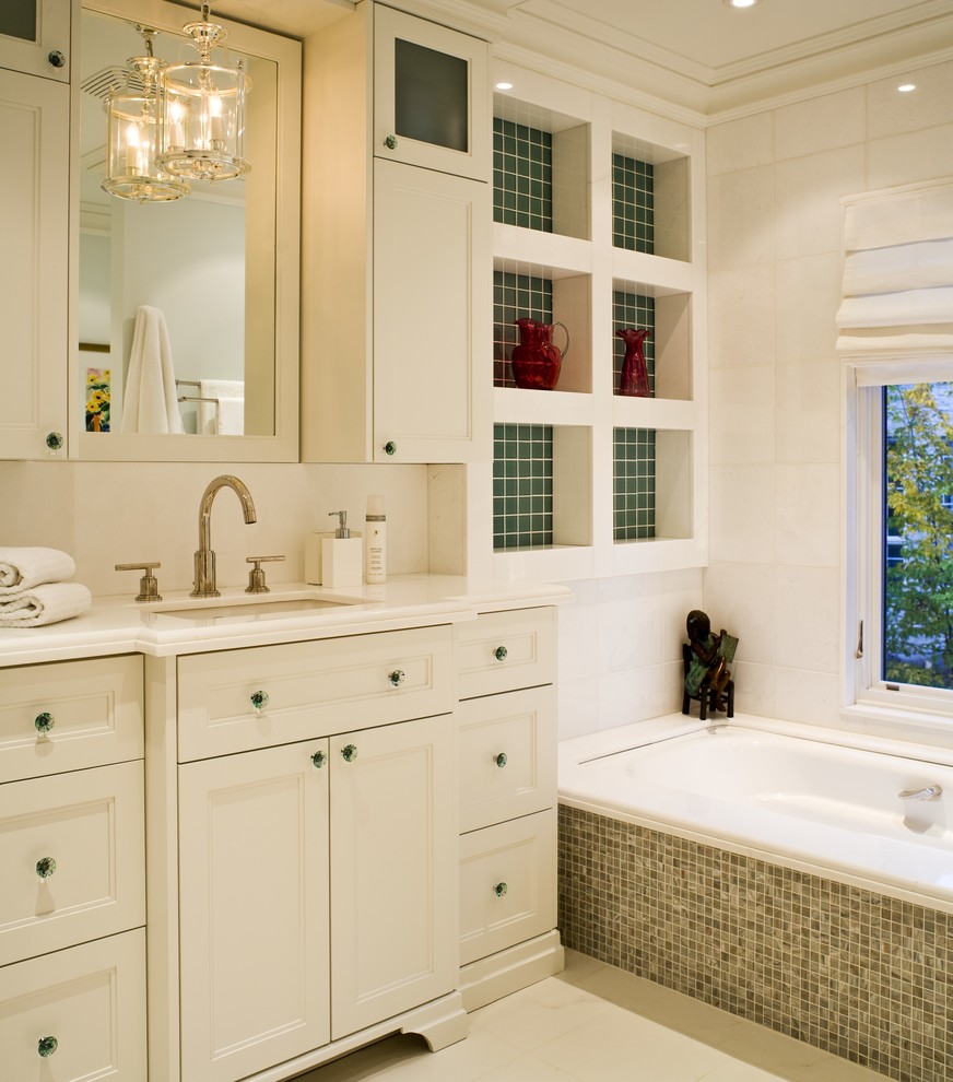 Bathroom - bathroom idea in Toronto