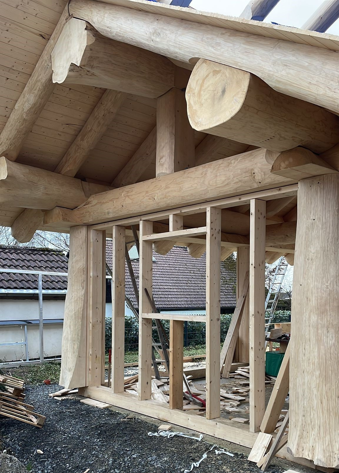 Großzügiges Einfamilienhaus mit Carport und Garage