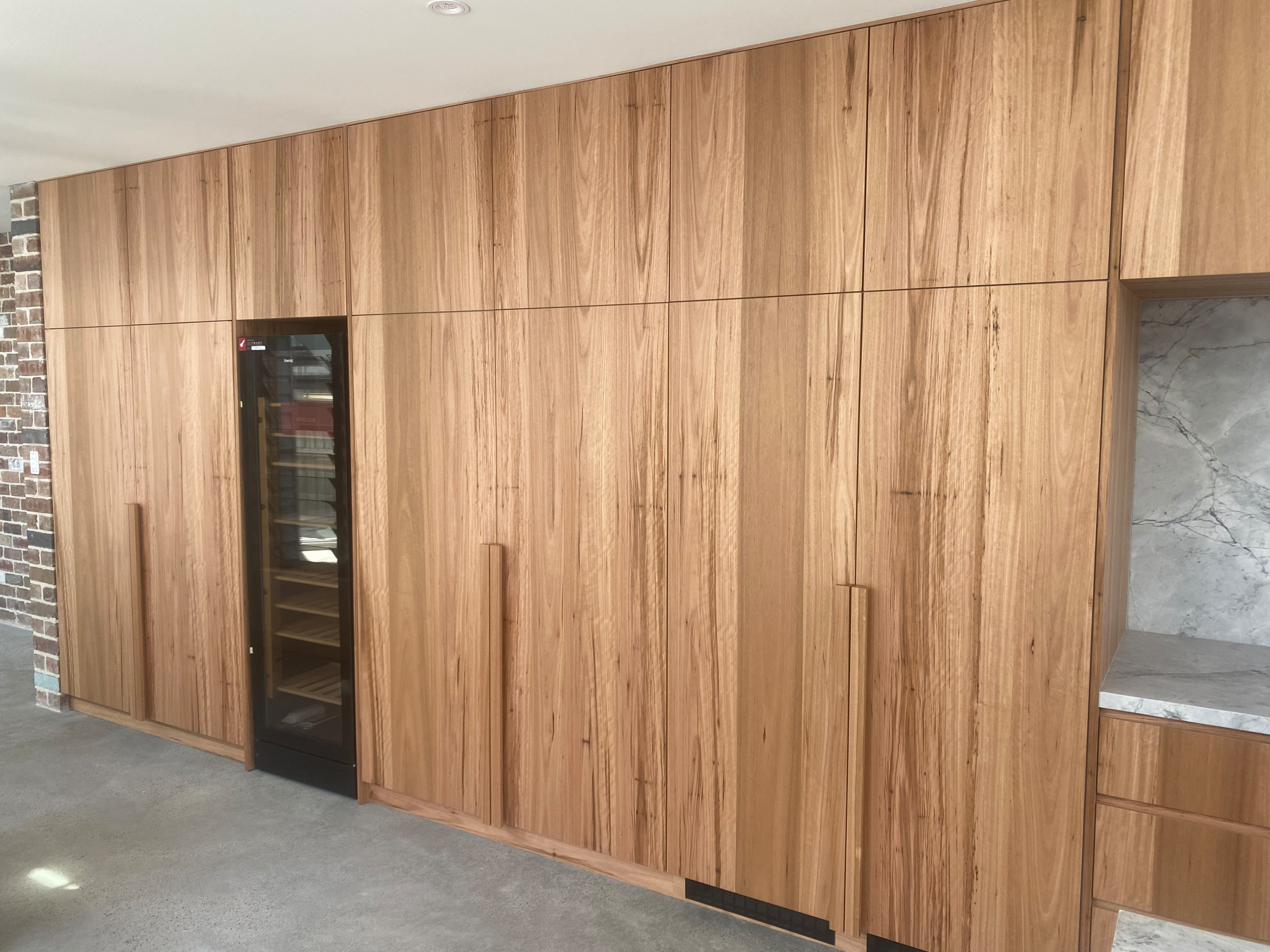 Modern Timber Veneer Kitchen