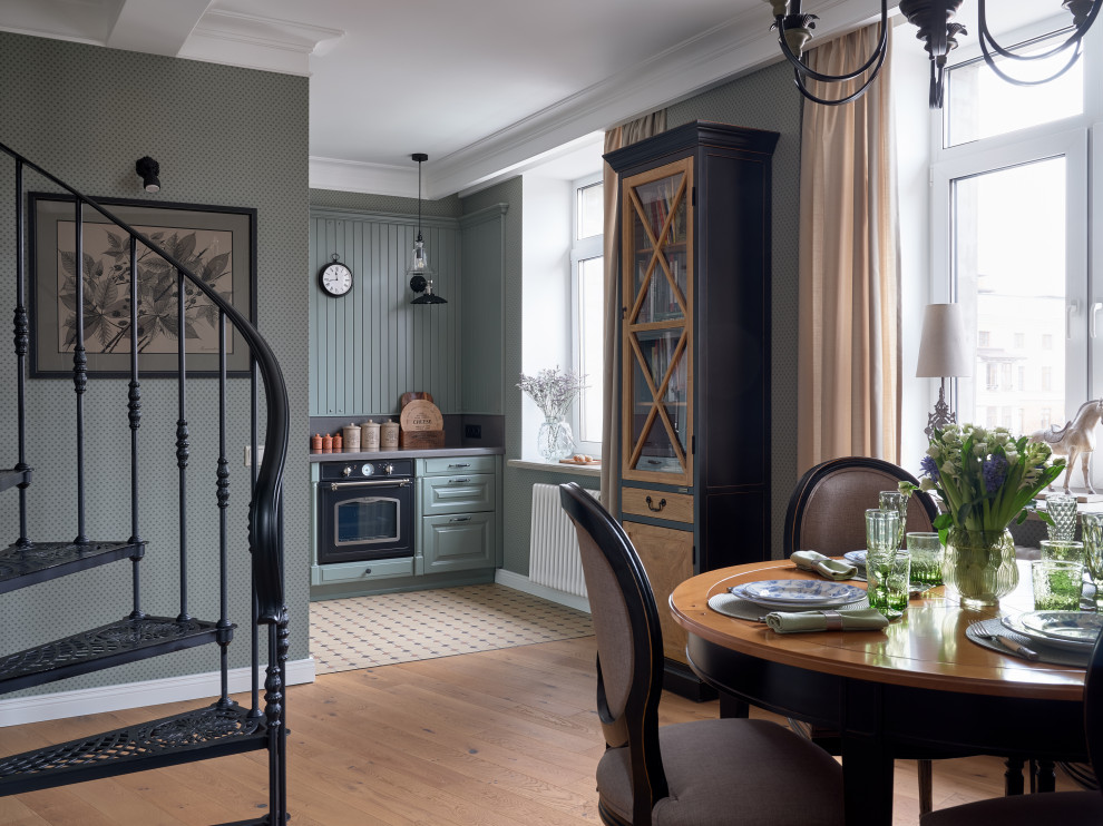 Серый элегантный