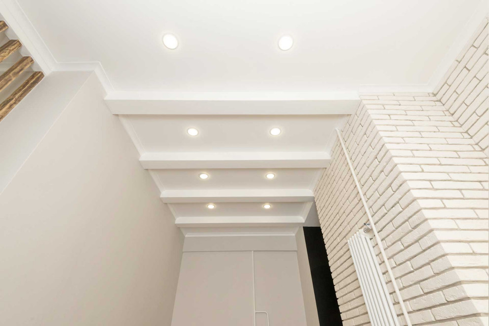 Капитальный ремонт в старинном многоквартирном доме.