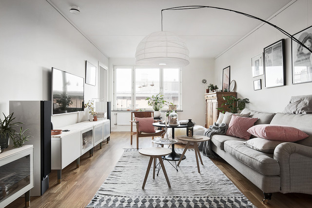Hem till salu scandinavian-living-room