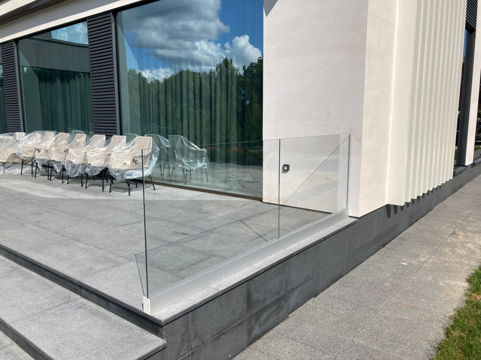 Стеклянные ограждения