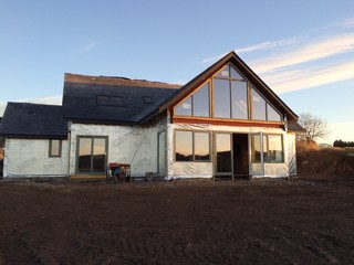 Blinds or Curtains on gable end windows?