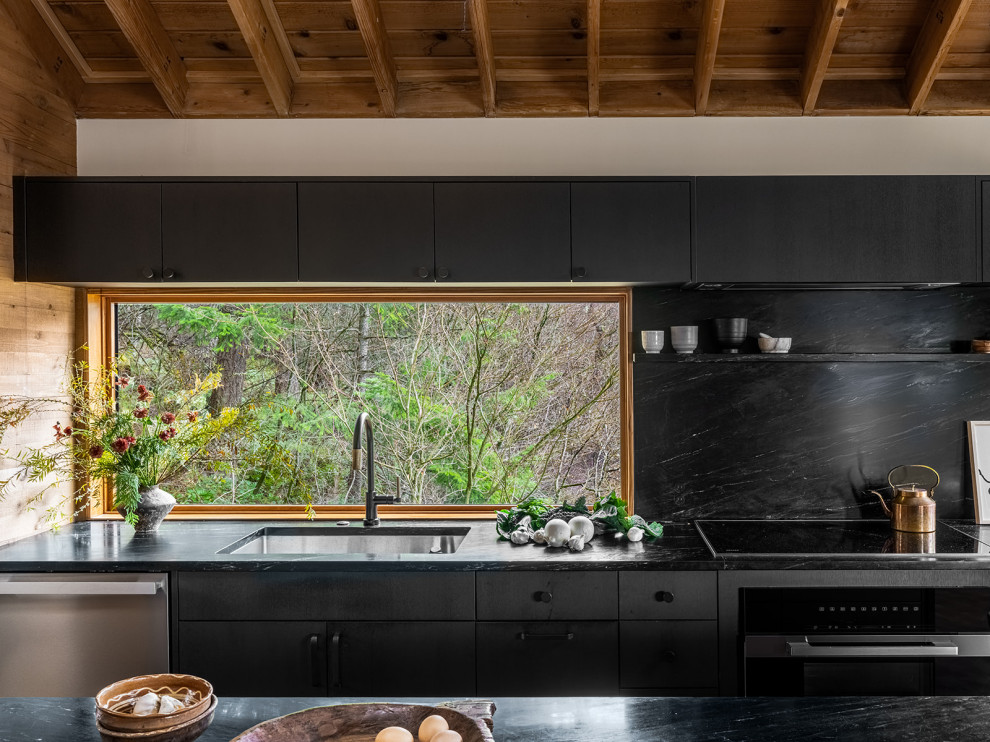 Mountain style kitchen photo in Seattle