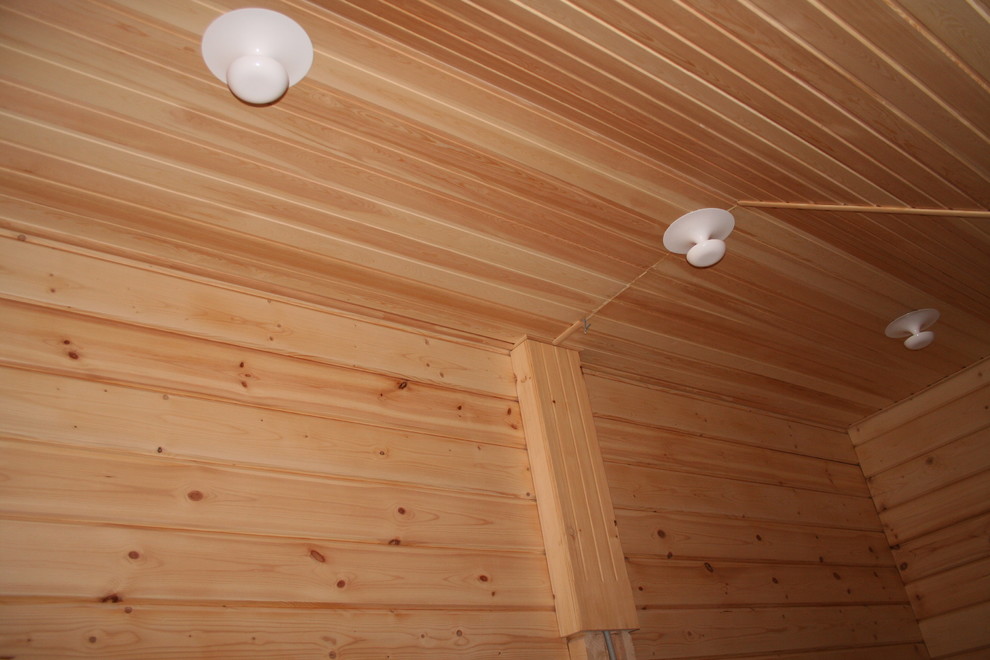 Свет в деревянном доме