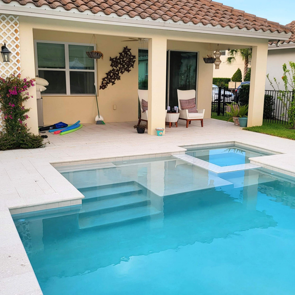 Modern sleek pool and spa Apopka Florida