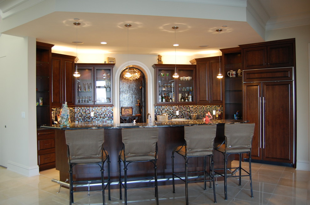 Minimalist home design photo in St Louis