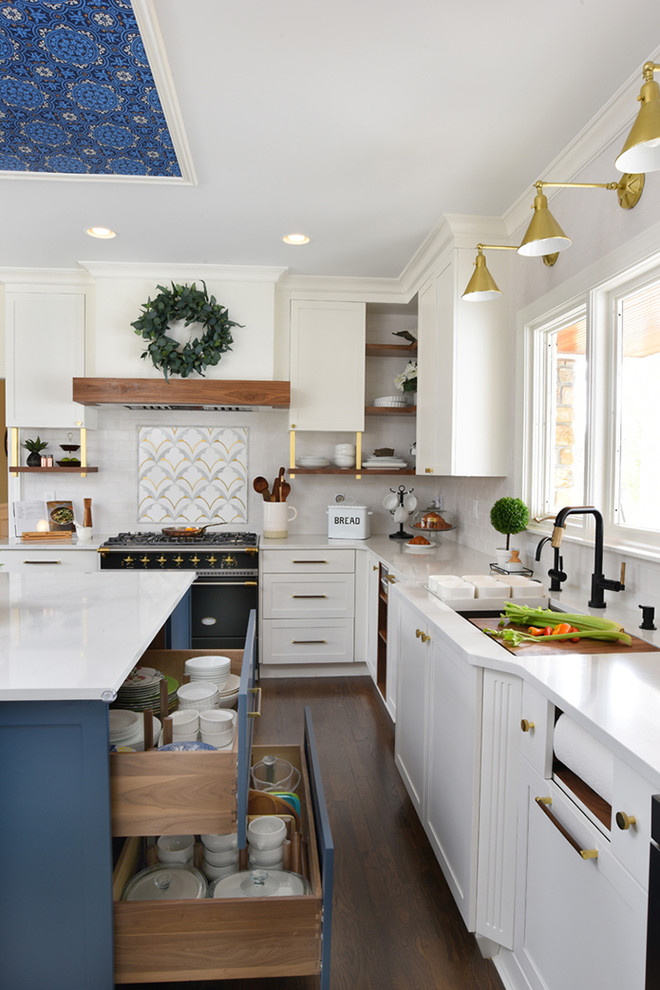 Transitional kitchen photo in Cincinnati
