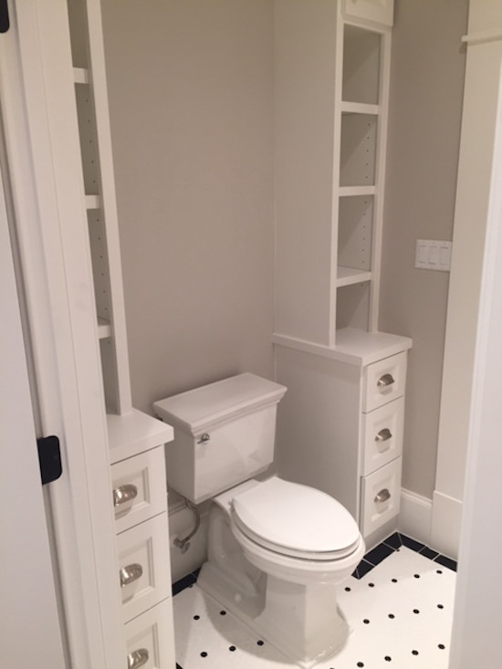 Photo of a mid-sized transitional master bathroom in Houston with beaded inset cabinets, white cabinets, grey walls, porcelain floors, an undermount sink and solid surface benchtops.