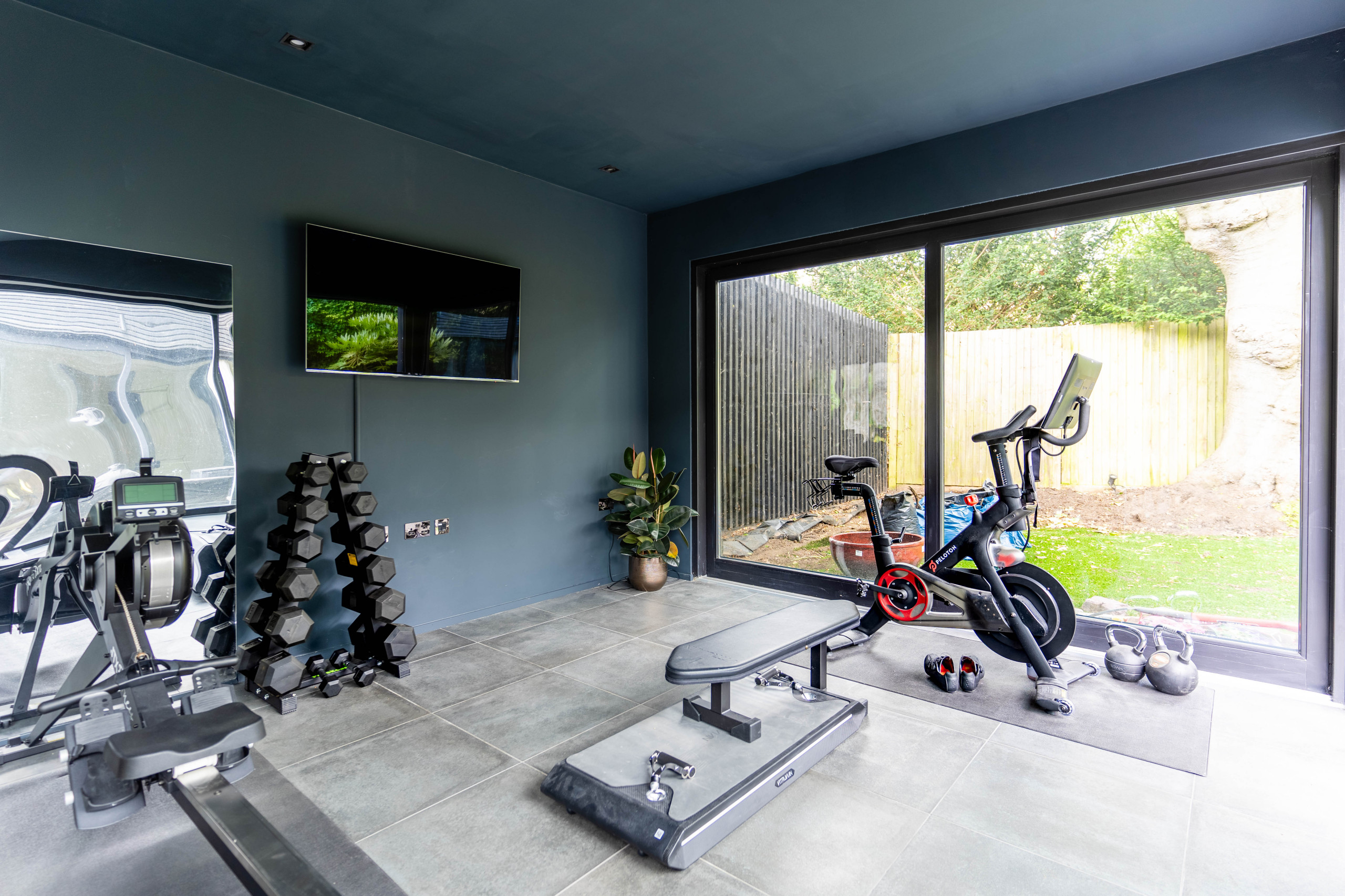 Home Gym Design Ideas, Inspiration & Images - February 2024