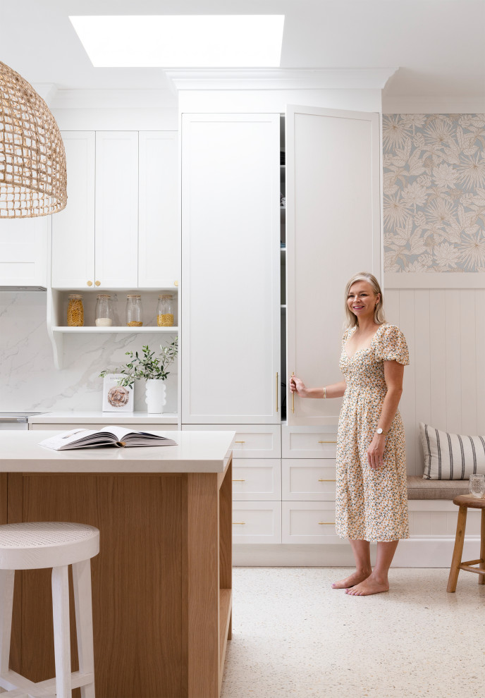 Beach style kitchen in Brisbane.
