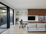 Modern Living Room by Chan Architecture Pty Ltd