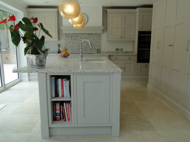 Mr and Mrs S Marpatt Marlow In Frame Bespoke Kitchen in London traditional-kitchen