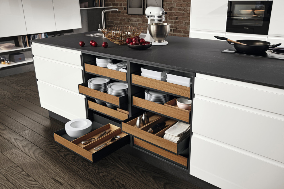 Inspiration for a modern kitchen remodel in Phoenix
