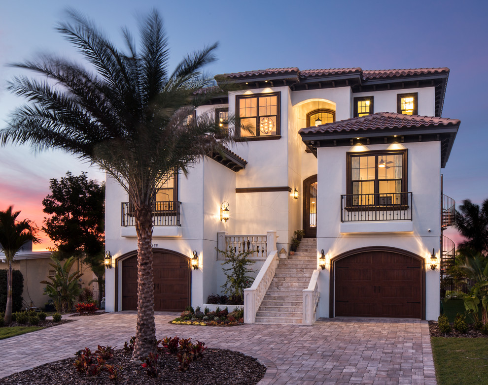 Mediterranean home design in Tampa.