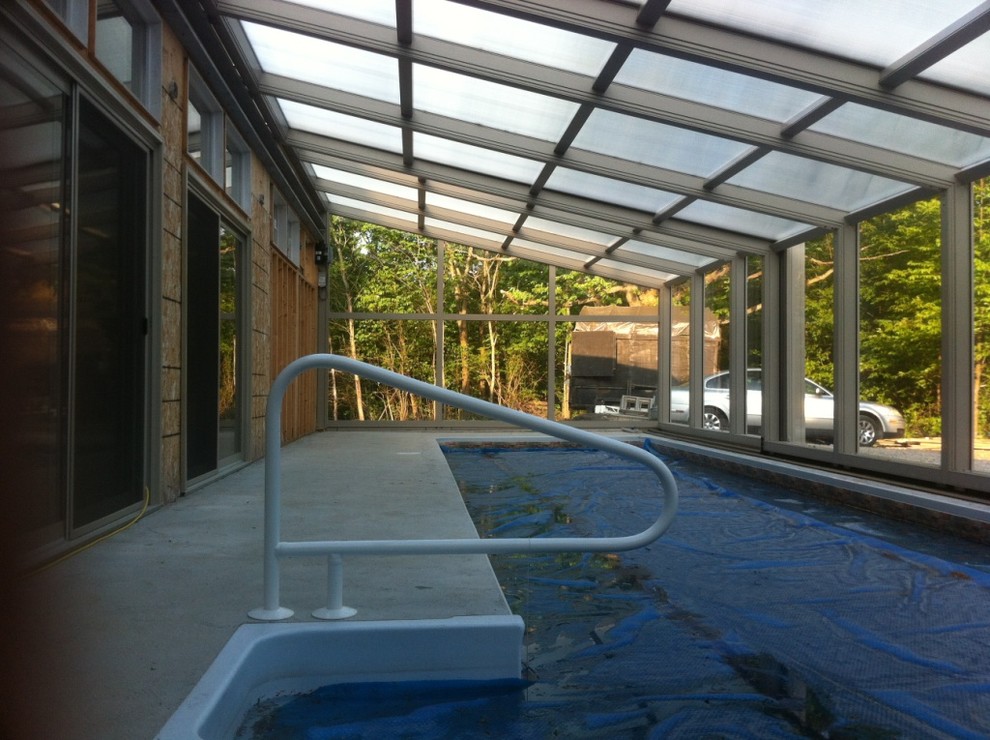 Retractable Lean-To Pool Enclosure