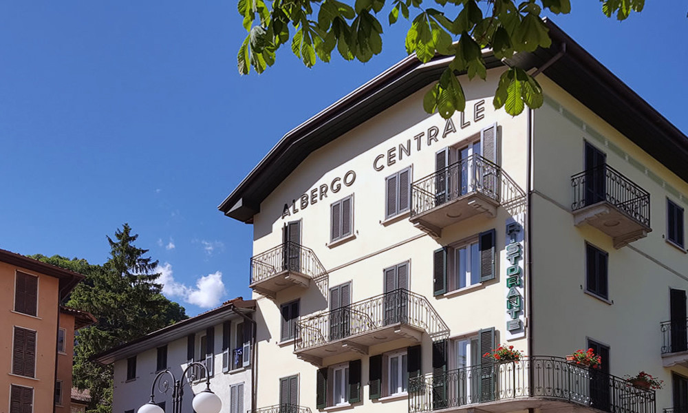 AD41 | Restyling Albergo | Hall di attività ricettiva
