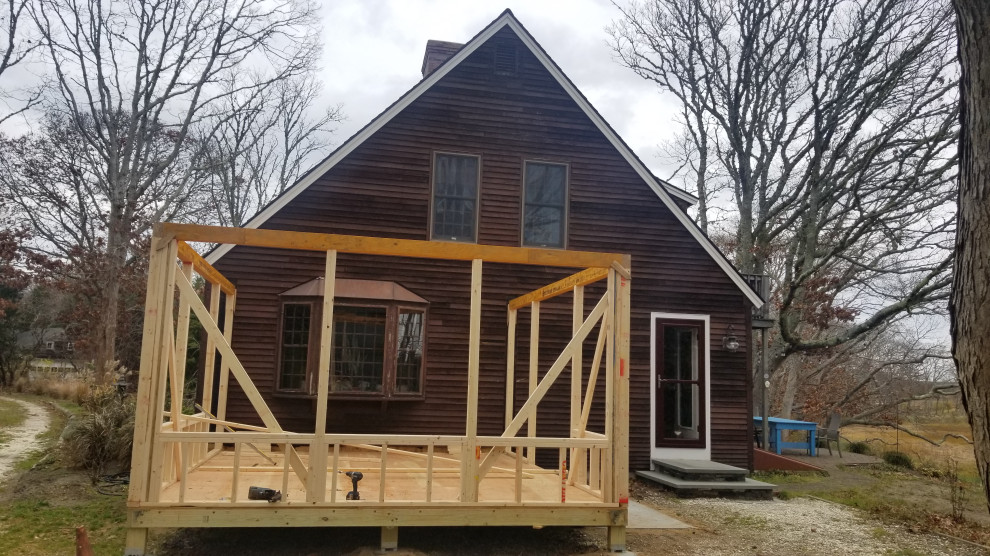 Inspiration for a transitional home design remodel in Boston