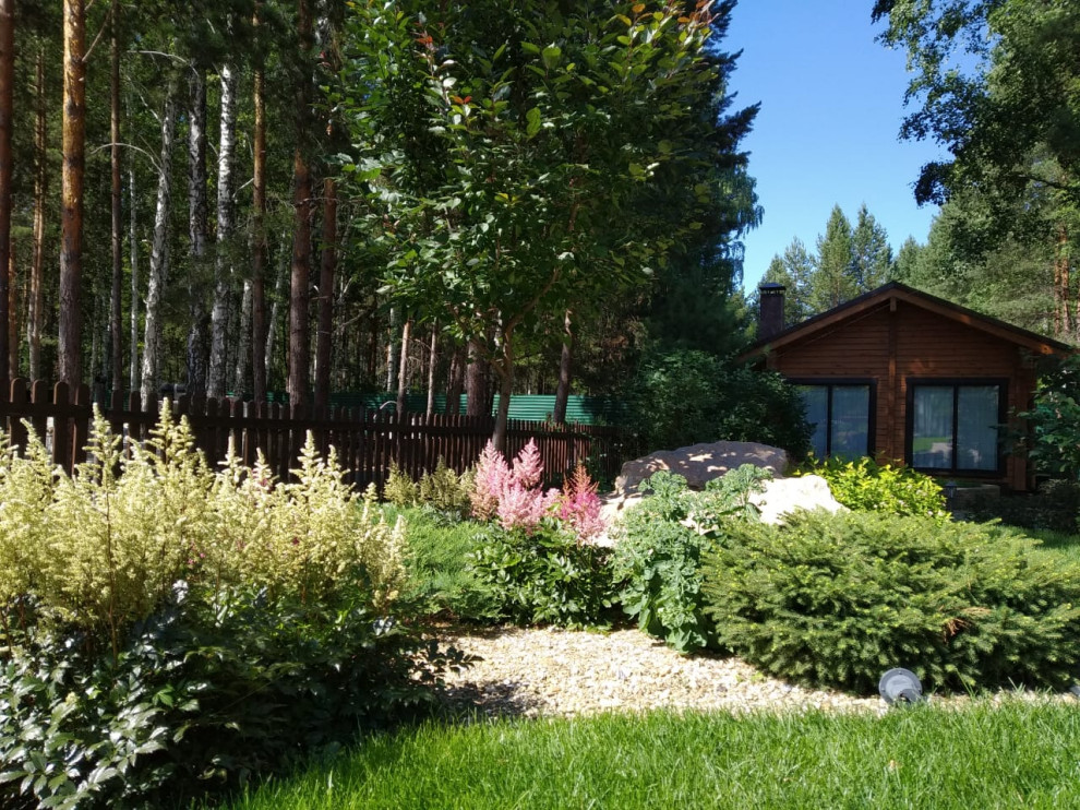 У леса на опушке