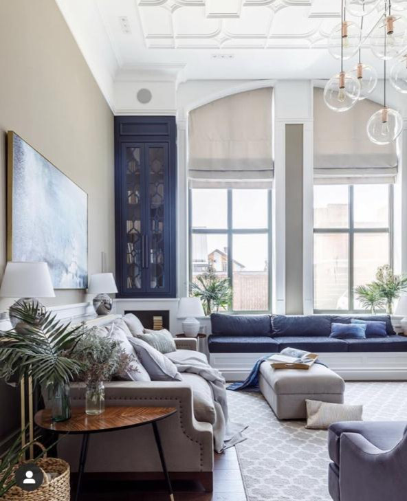 Гипсовая лепнина Аврора в интерьере квартиры в Краснодаре. Дизайн Алла Куница.