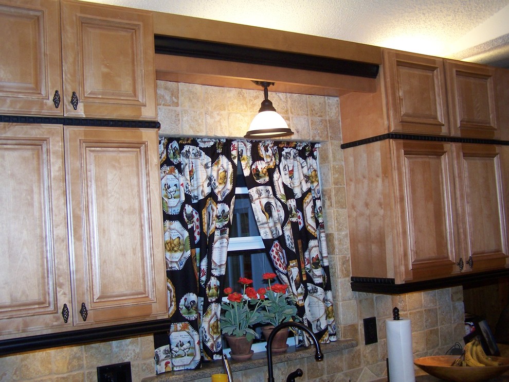 Open kitchen up!