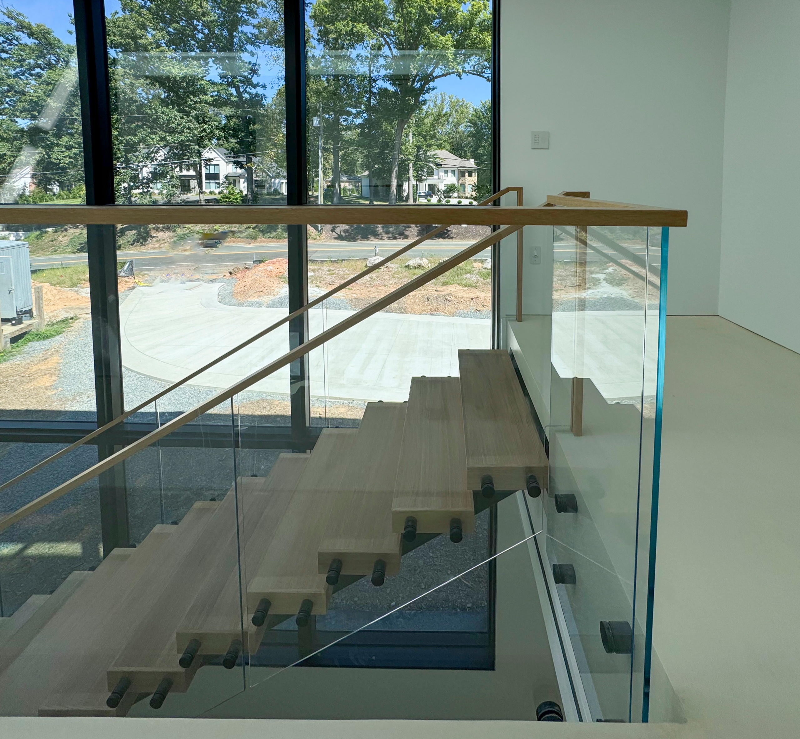 126_Visually Open and Light Contemporary Staircase, Mclean, VA 22102