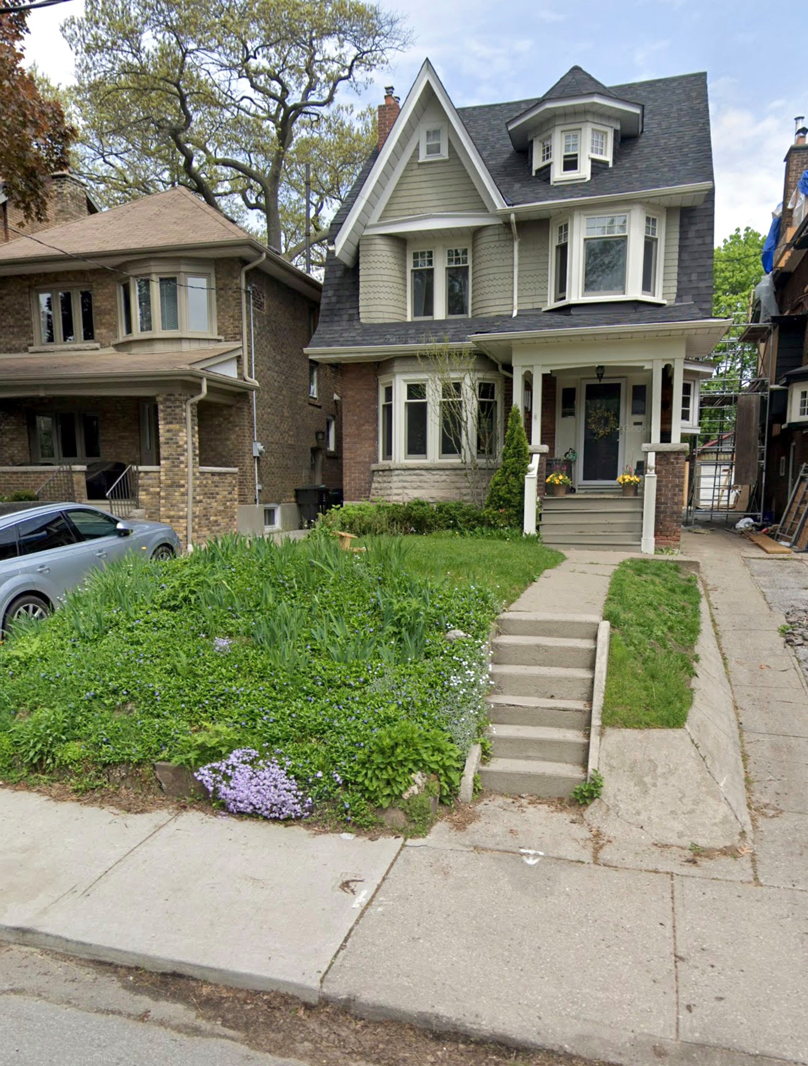 High Park North Terraced Front Yard