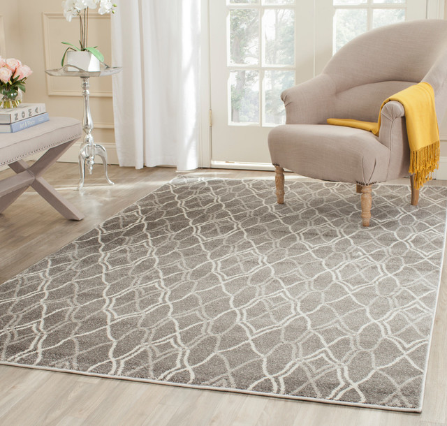 Safavieh Amherst Collection AMT417 Rug, Grey/Light Grey, 7' Square