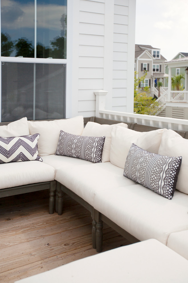 Inspiration for a timeless deck remodel in Charleston
